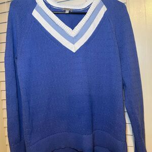 T.‎ By Talbots Women's M Blue V-Neck Cable Knit Pullover Sweater